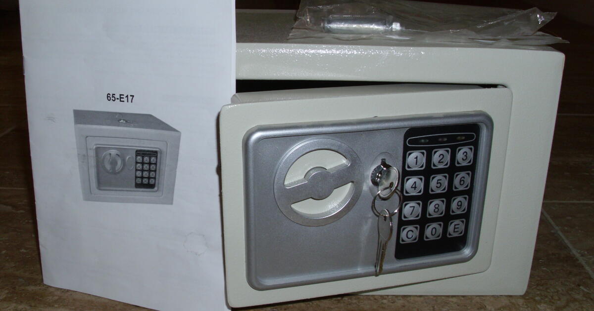 Stalwart Electronic Deluxe Digital Steel Safe for 20 in Phoenix, AZ