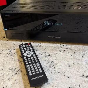 Harman Kardon AVR 1510 Receiver with Remote