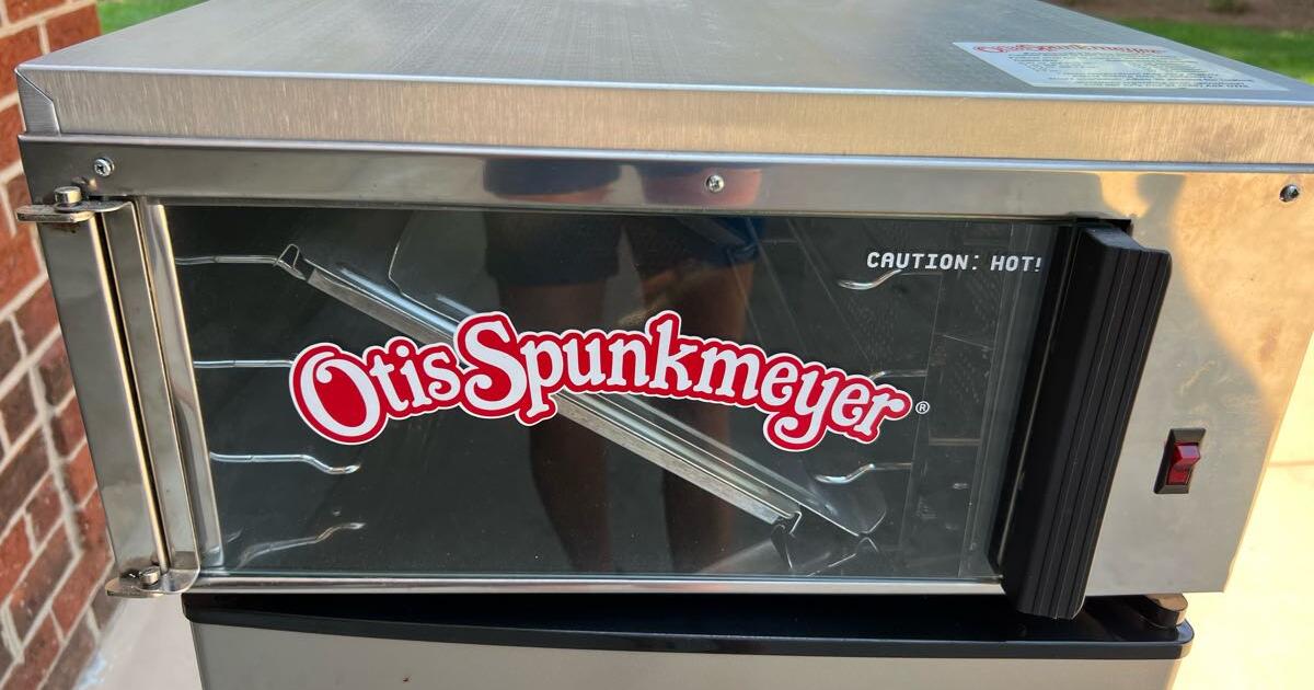 Otis Spunkmeyer Cookie Oven for 15 in Matthews, NC Finds — Nextdoor