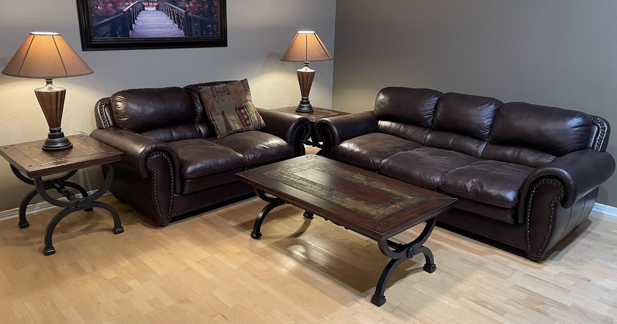 Complete living room set for 650 in Austin, TX For Sale & Free