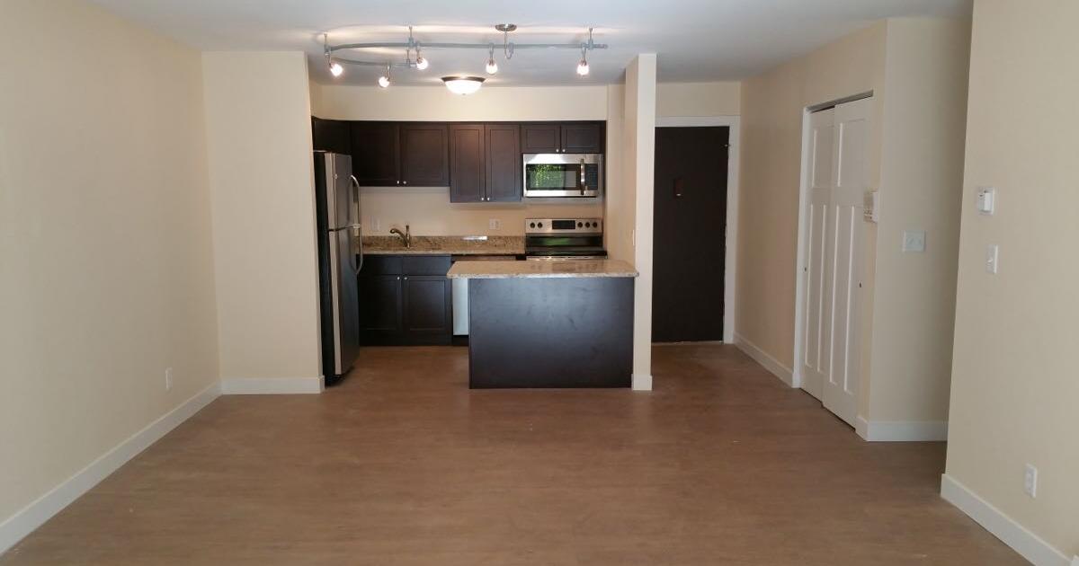 2 bd 1 ba apartment for rent HEAT INCLUDED for 1200 in New Berlin, WI