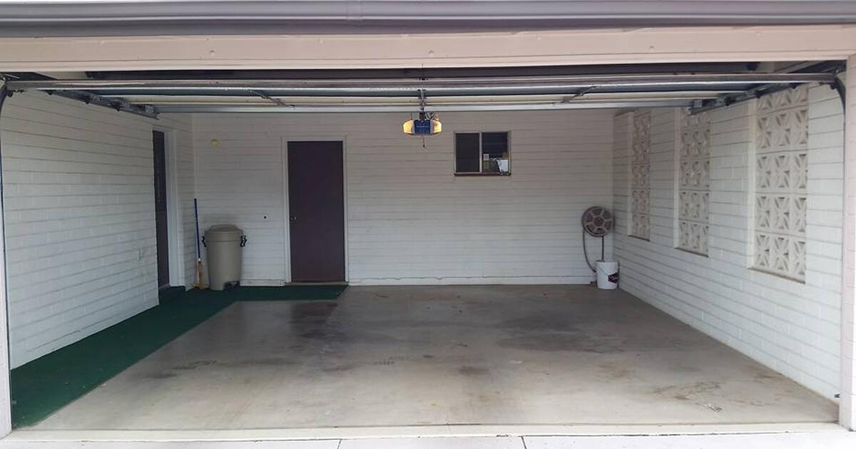 55 older community house for rent for 1500 in Mesa, AZ For Sale