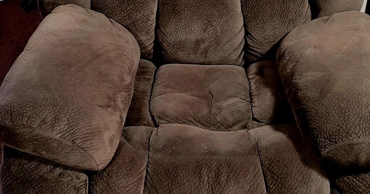 Recliner for Free in Lexington, KY Finds — Nextdoor