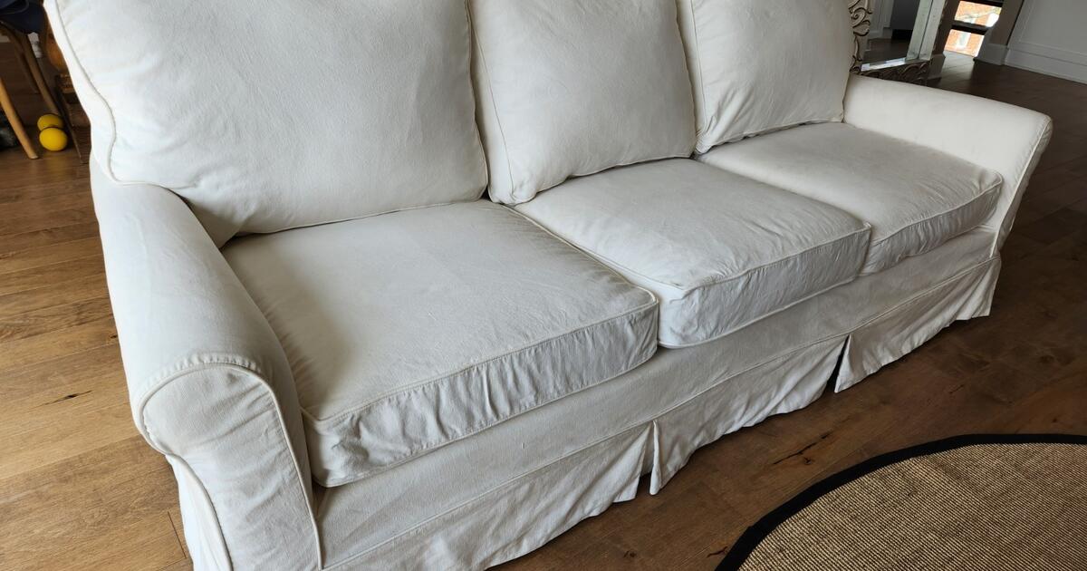 Crate & Barrel Harborside Queen Sleeper Sofa for 600 in Shady Side, MD