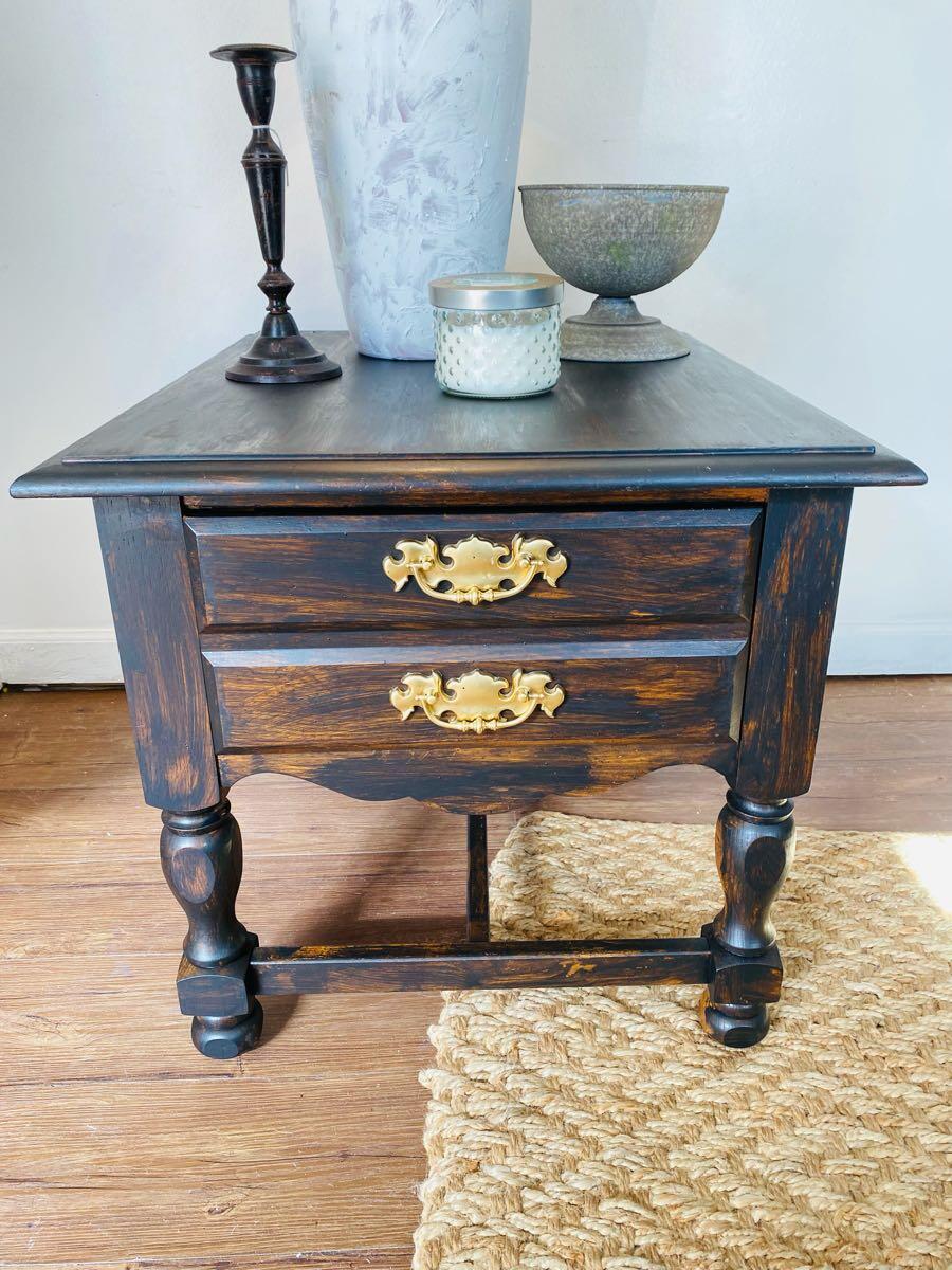 Gorgeous Solid Wood Broyhill End Table In Mountain Brk AL For Sale   592f8a8239caaacebd1f341c4ba02f4a 