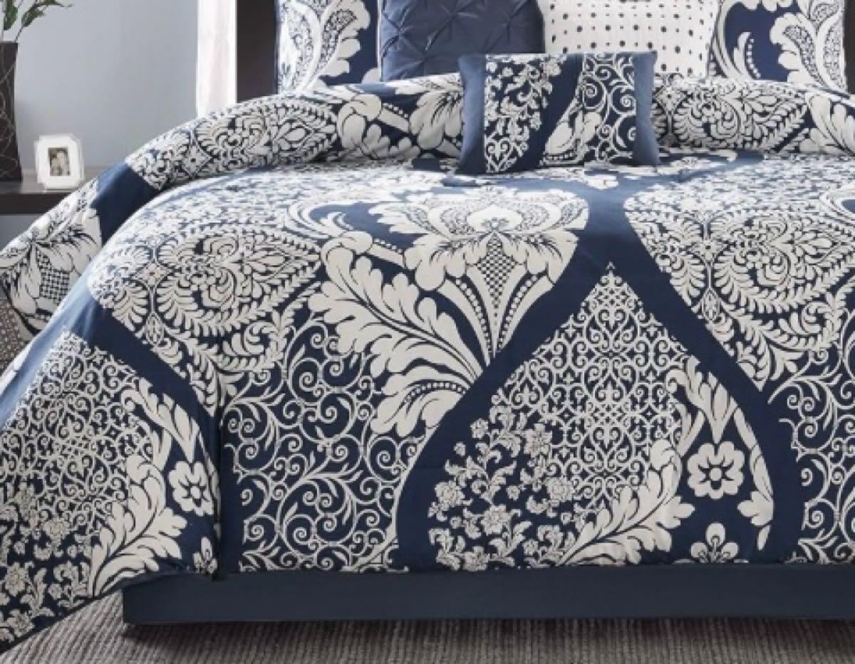 Free King Comforter. Freshly laundered. in Grand Rapids, MI For Sale