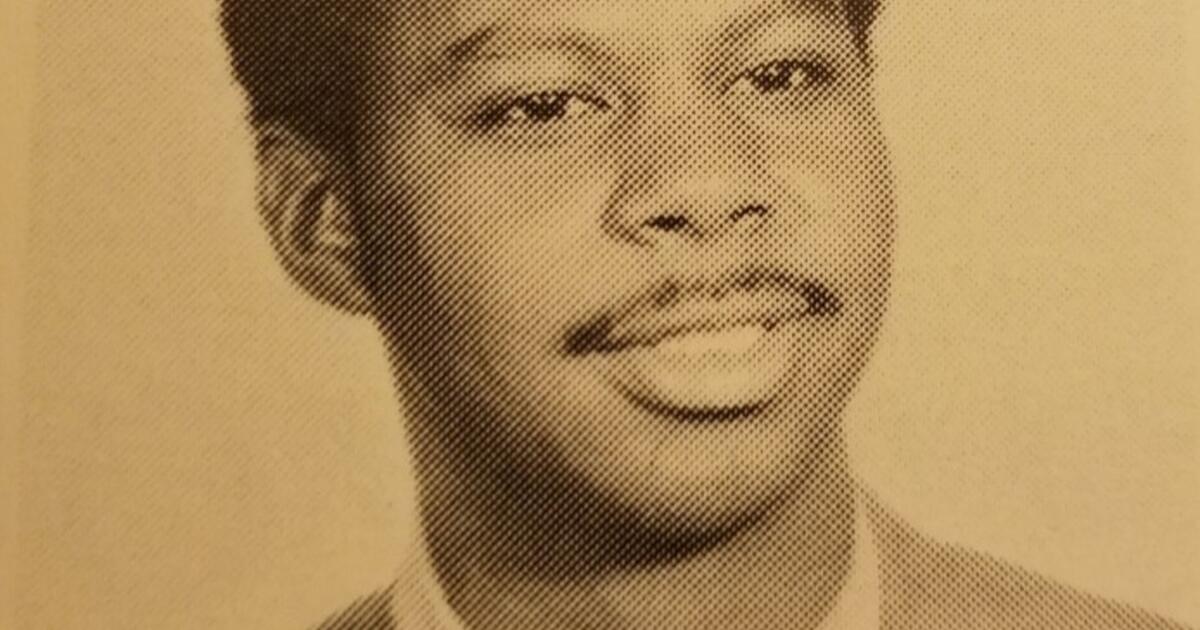 Free Two large boxes of Baseball cards for Free in Mesa, AZ For Sale