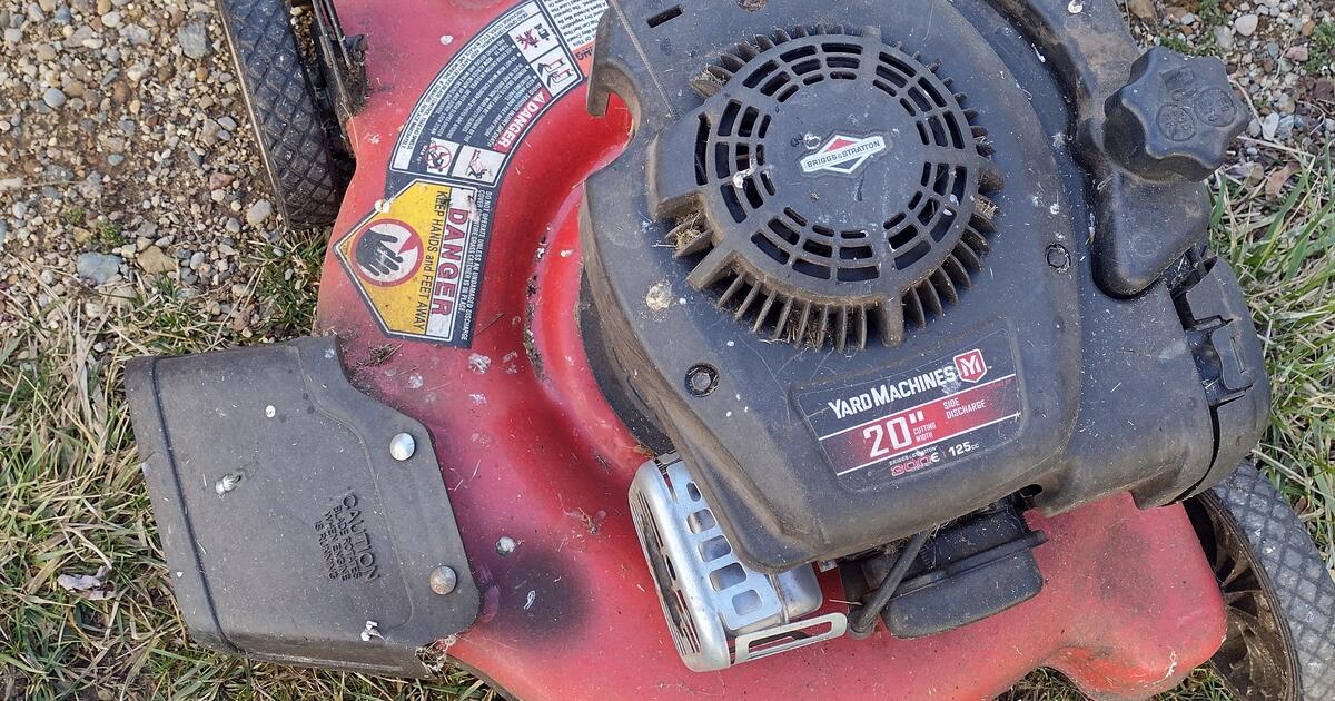 Lawn mower for 20 in Kalamazoo, MI For Sale & Free — Nextdoor