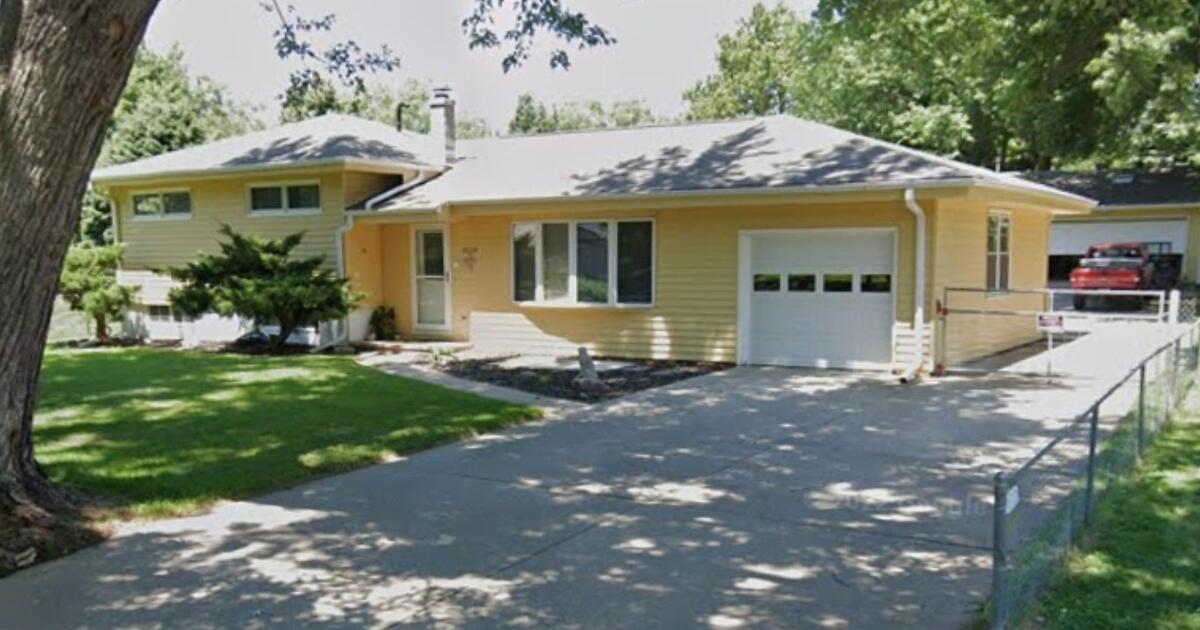 Updated gem in Keystone! for 300000 in Omaha, NE For Sale & Free