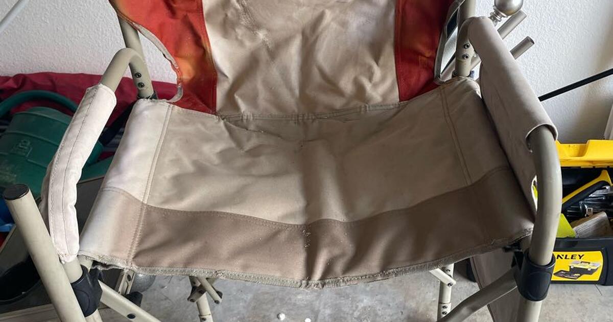 Eddie Bauer folding chair for 6 in San Antonio, TX For Sale & Free