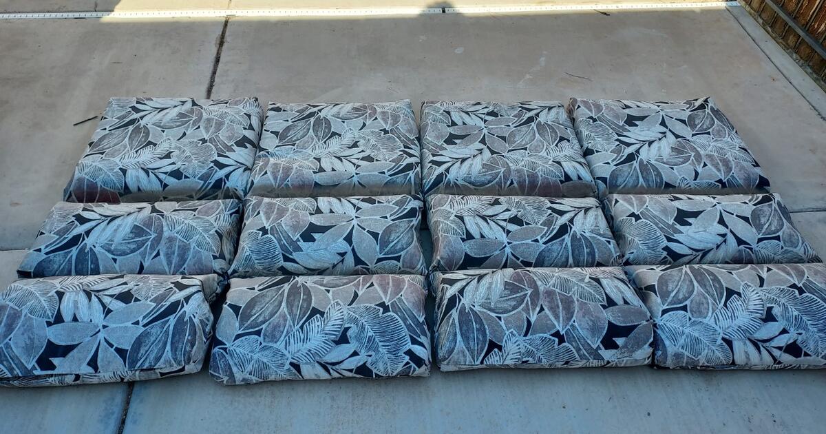 set of 4 patio cushions for 15 in Queen Creek, AZ Finds — Nextdoor