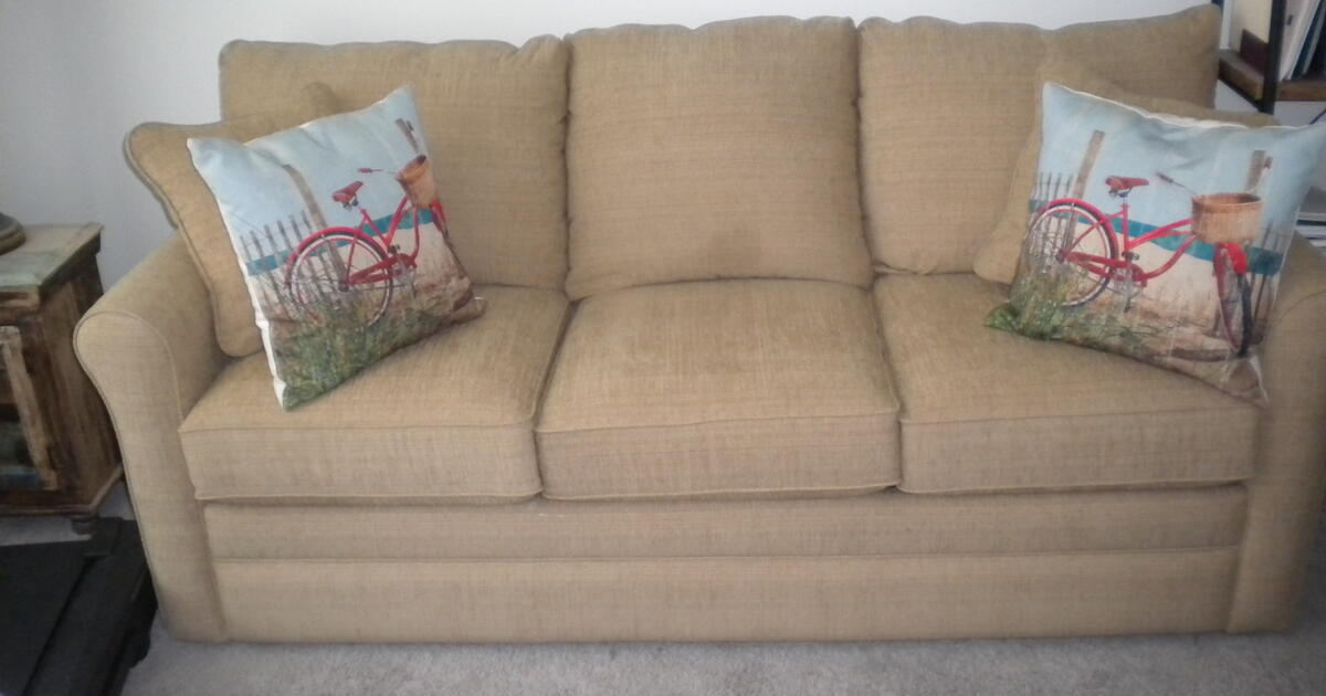 LAZY BOY Queen size sleeper sofa! for 450 in Pinehurst, NC For
