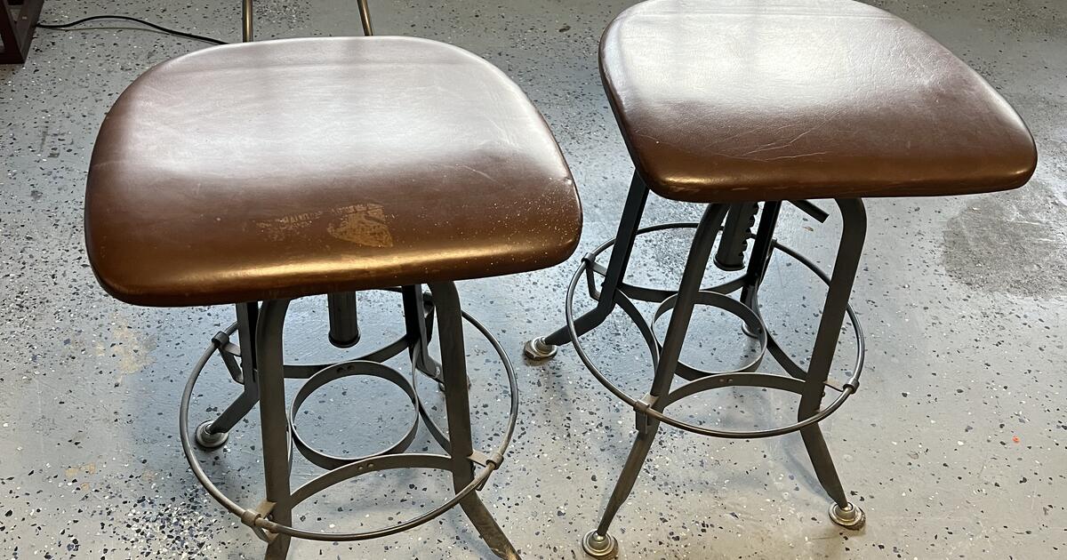 Restoration Hardware bar stools in Los Gatos, CA For Sale & Free