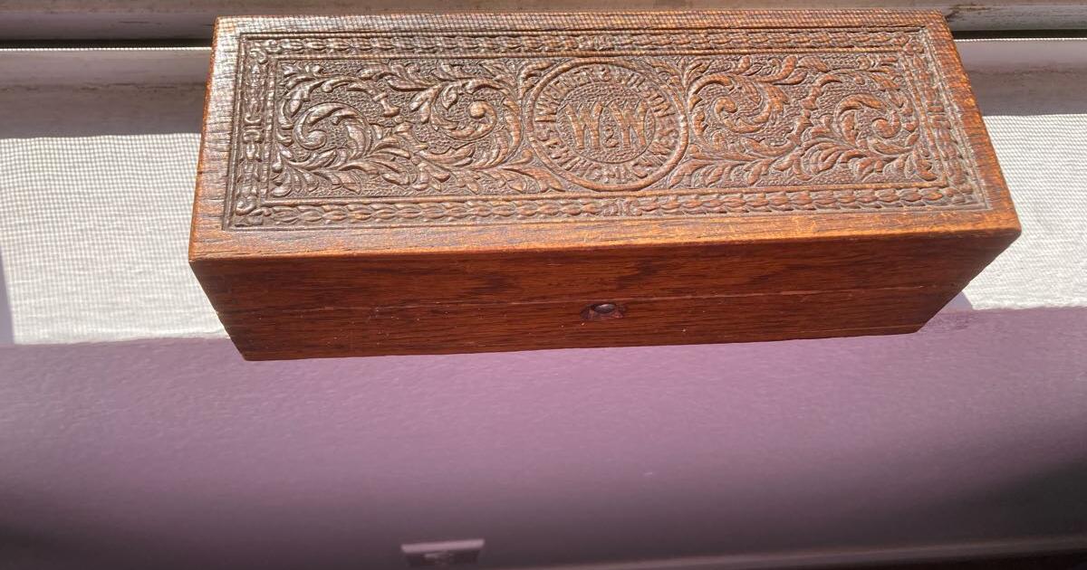 Late 19th Century Wheeler & Wilson Sewing Machine Box for 50 in