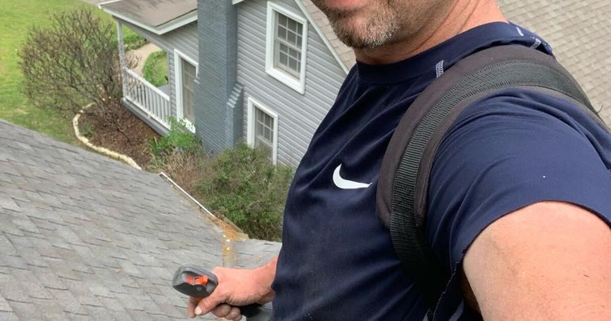 Anybody needing leaves gone? Gutter/roof cleaning in Maumelle, AR