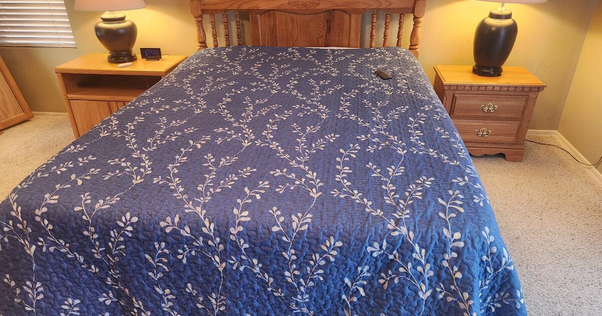 Queen Size Oak Bedroom Set for 300 in Surprise, AZ For Sale & Free