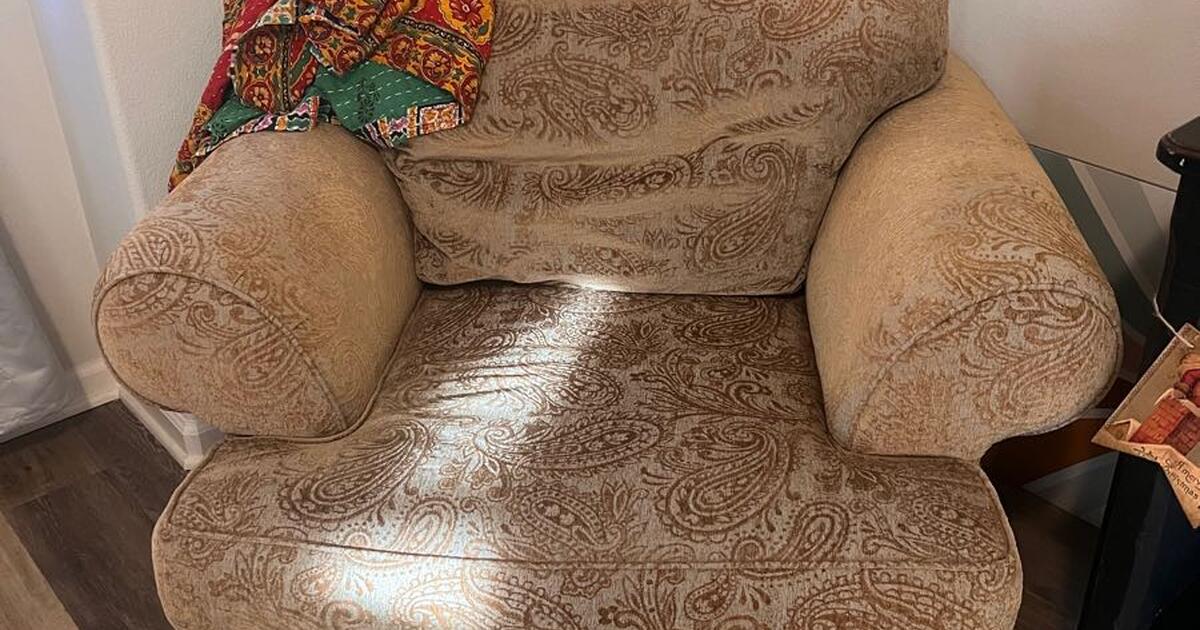 Ethan Allen & Thomasville Furniture for 425 in Rancho Mission Viejo