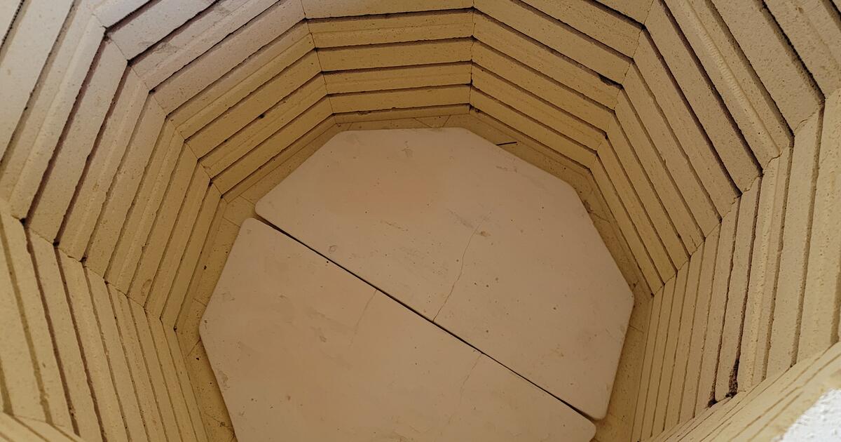 SKUTT M231 ELECTRIC KILN + BRENT MODEL IE POTTERS WHEEL W/SPLASH PAN