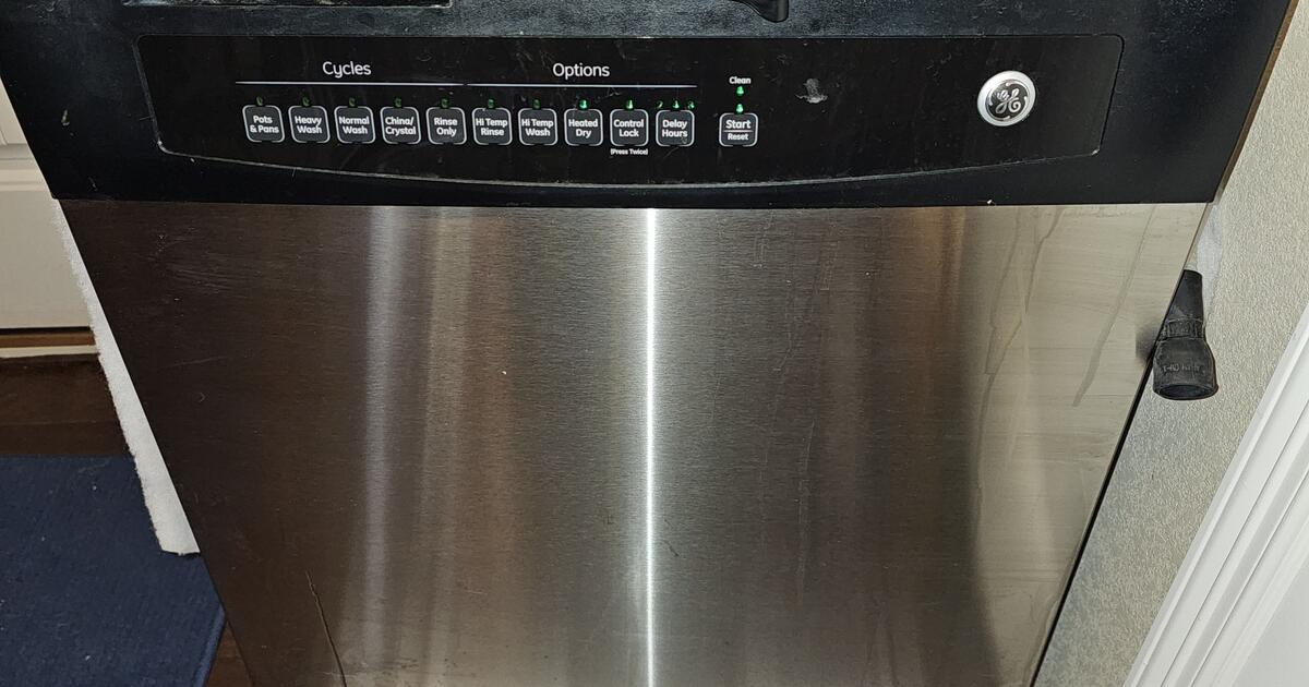 Ge Dishwasher, Free, Pickup Only for Free in Colorado Springs, CO For