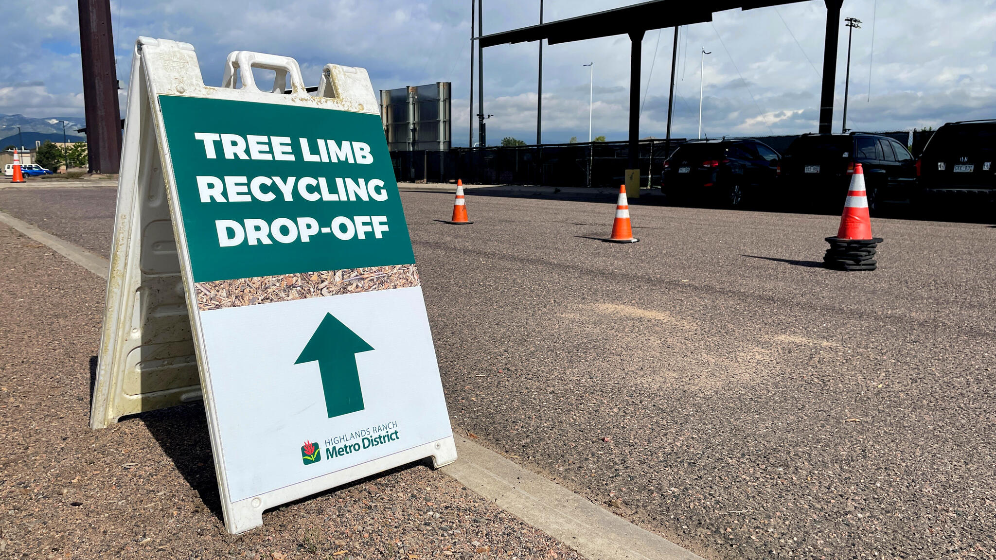 Free tree limb recycling dropoff location for Highlands Ranch
