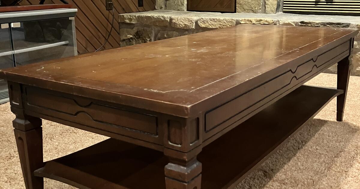 Coffee table for 20 in Hockessin, DE For Sale & Free — Nextdoor