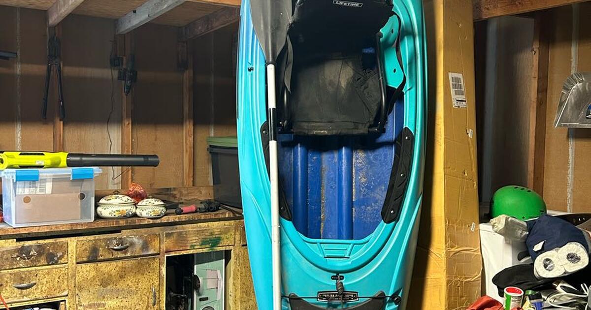 10ft Blue Sit in Lifetime Tundra Kayak for 425 in Spokane, WA For