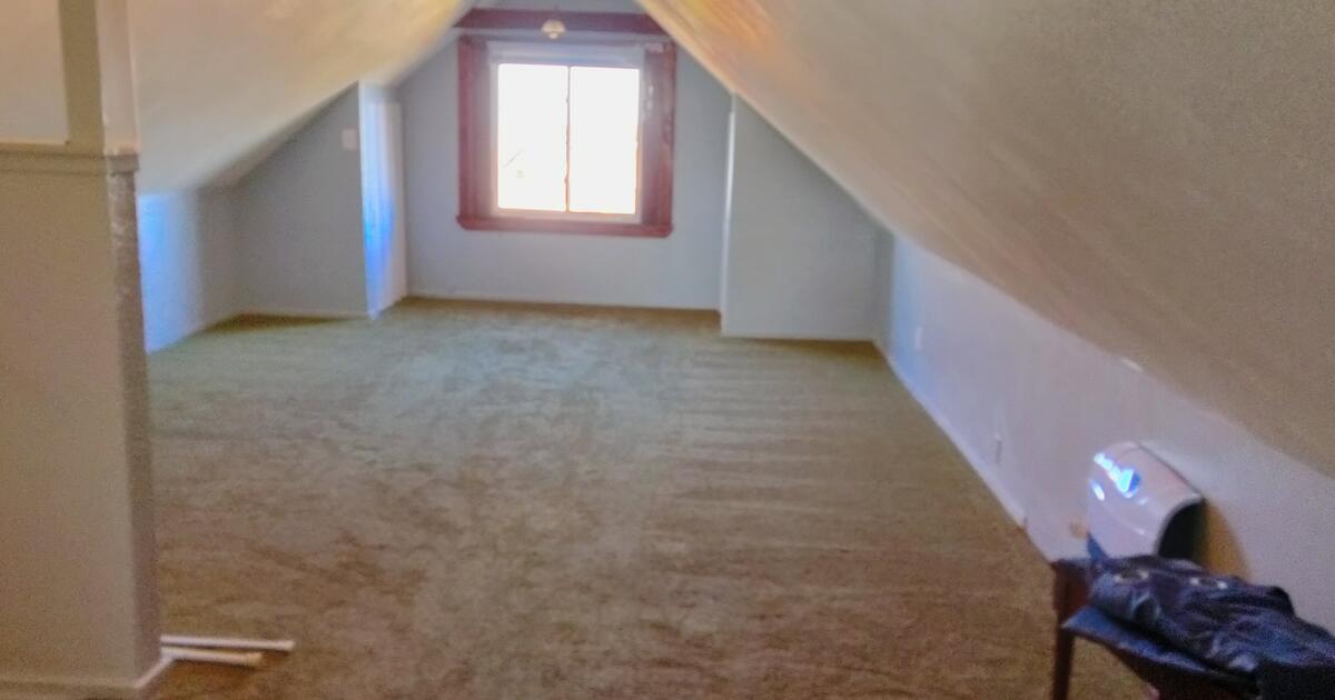 Efficiency For Rent 725 A Month 725 Security for 725 in Cleveland