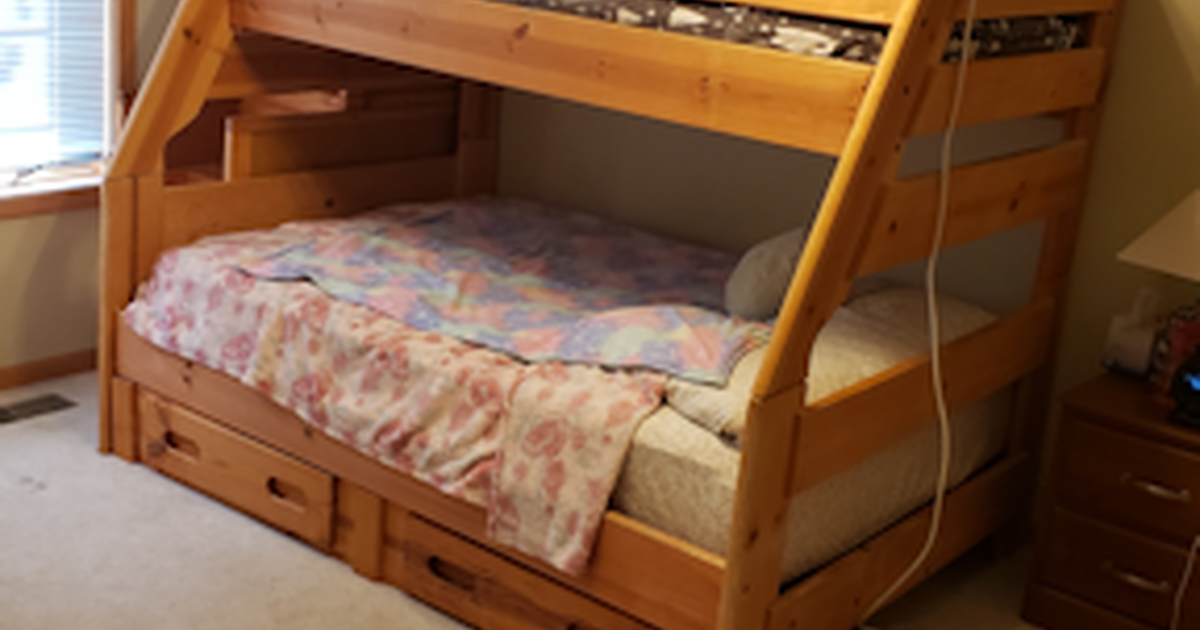 WOOD Bunk Bed w/Mattresses for Free in Collinsville, IL Finds — Nextdoor
