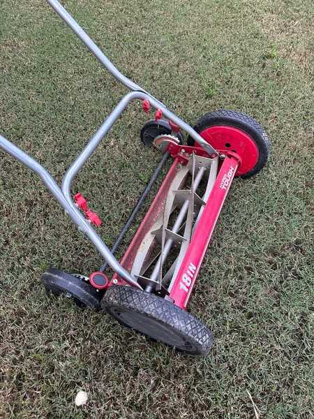 Hyper Tough 18-Inch 5-Blade Push Reel Lawn Mower For $35 In Lawrenceville,  GA