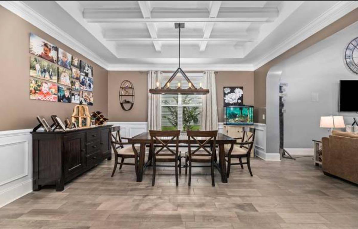 Pottery Barn Dining Room furniture for 2000 in Myrtle Beach, SC For