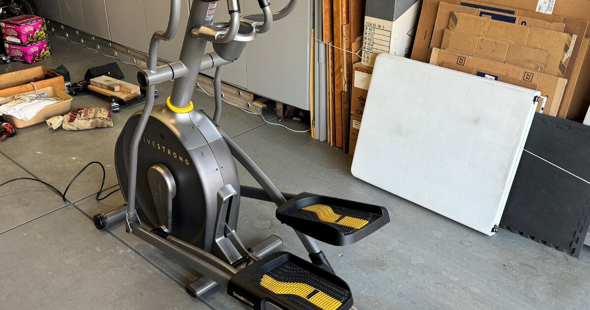 Livestrong LS10.0E Elliptical Trainer for 90 in Manhattan Beach, CA