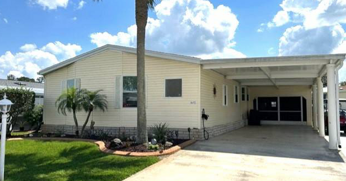 FREE LOT RENT FOR 6 MONTHS for 149900 in Sebring, FL For Sale & Free