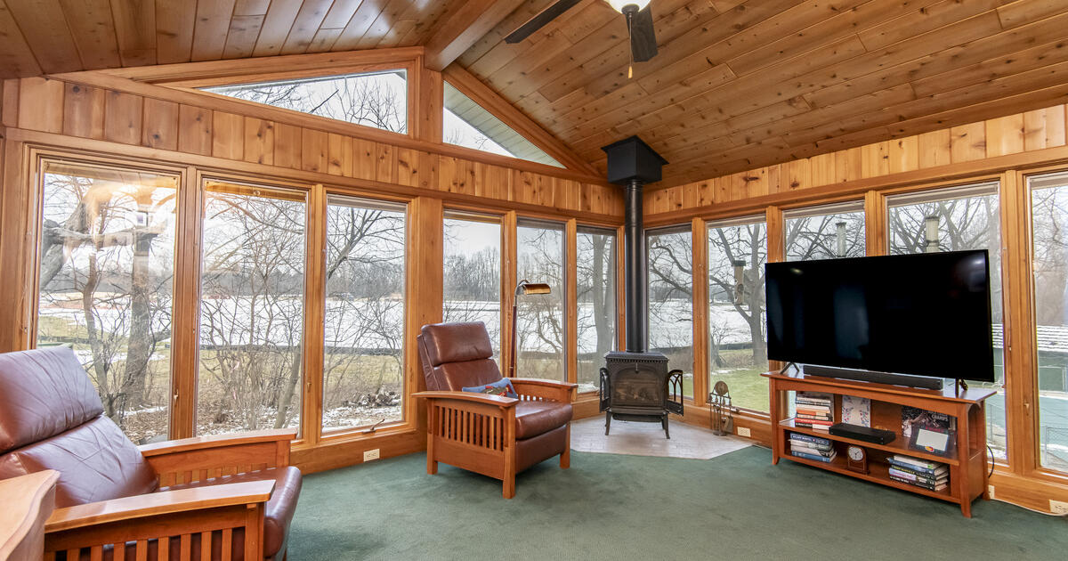 Delafield House for Sale for 650000 in Delafield, WI For Sale & Free