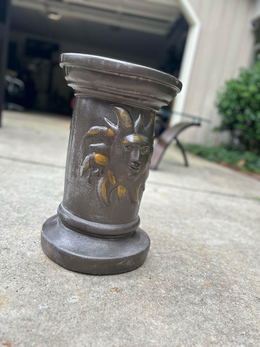 Decorative Sun Face Pedestal