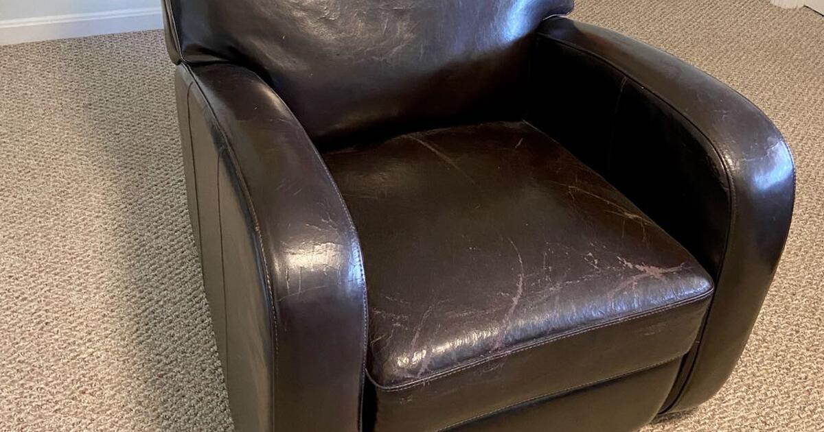Black recliner for 45 in Louisville, KY For Sale & Free — Nextdoor