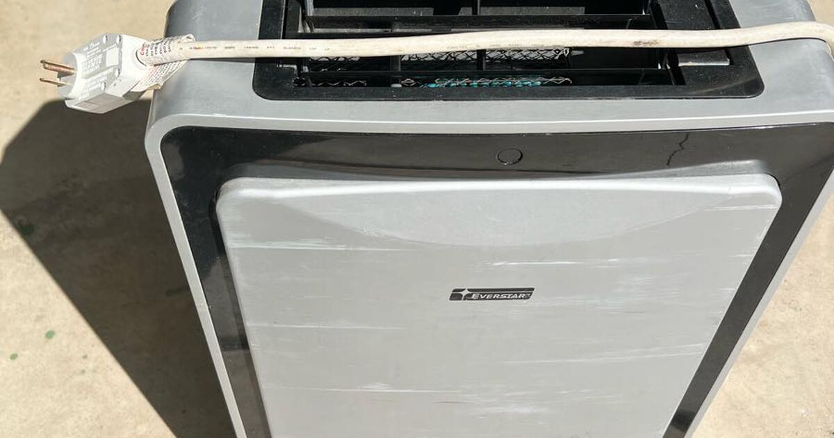 Everstar Portable rolling Room AC unit 75 for 75 in Palm Desert, CA