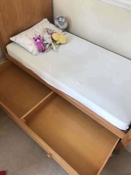 Mothercare knightsbridge cot sales bed