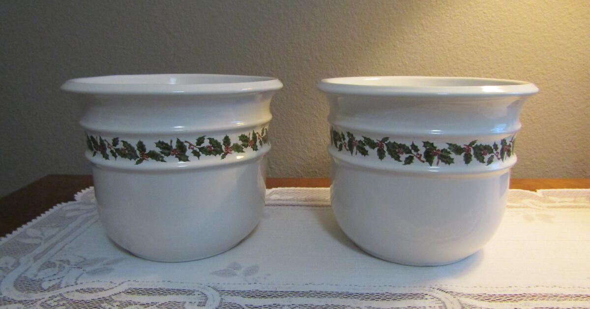 2 / Zanesville Ohio Pottery / Stoneware / CHRISTMAS PLANTERS / TREE