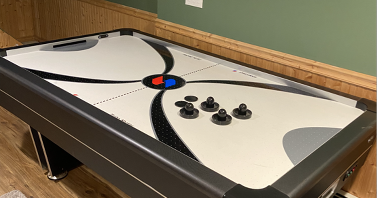 Air hockey table mint for free in valley stream ny for sale free