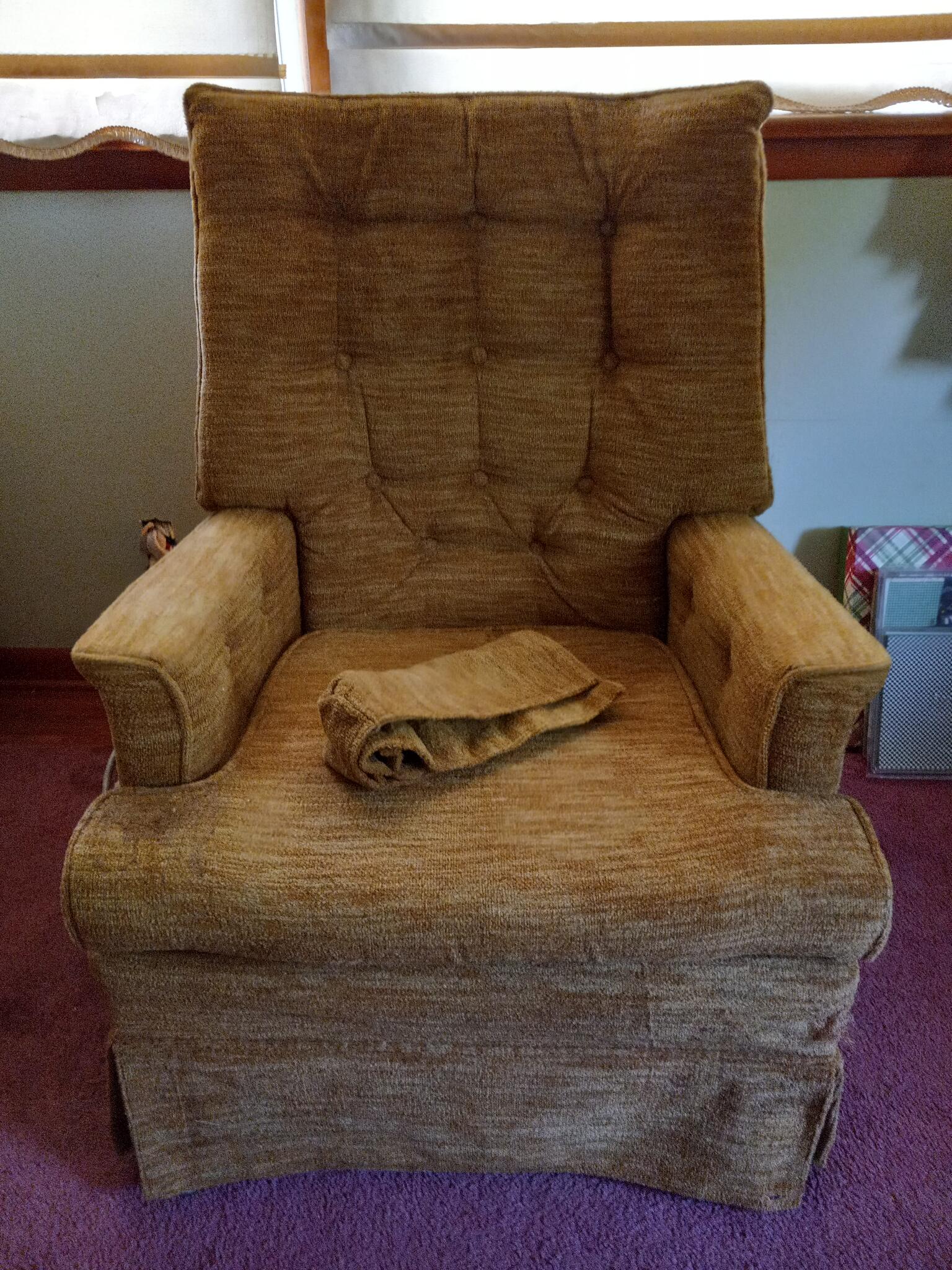 LIFT CHAIR for 20 in Fredericksburg, VA For Sale & Free — Nextdoor