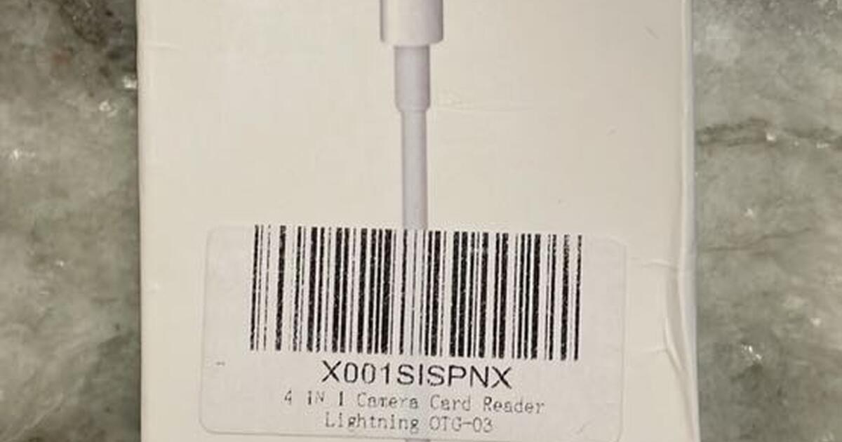 PreOwned 4 in 1 Camera Card Reader for 15 in Blue Point, NY For