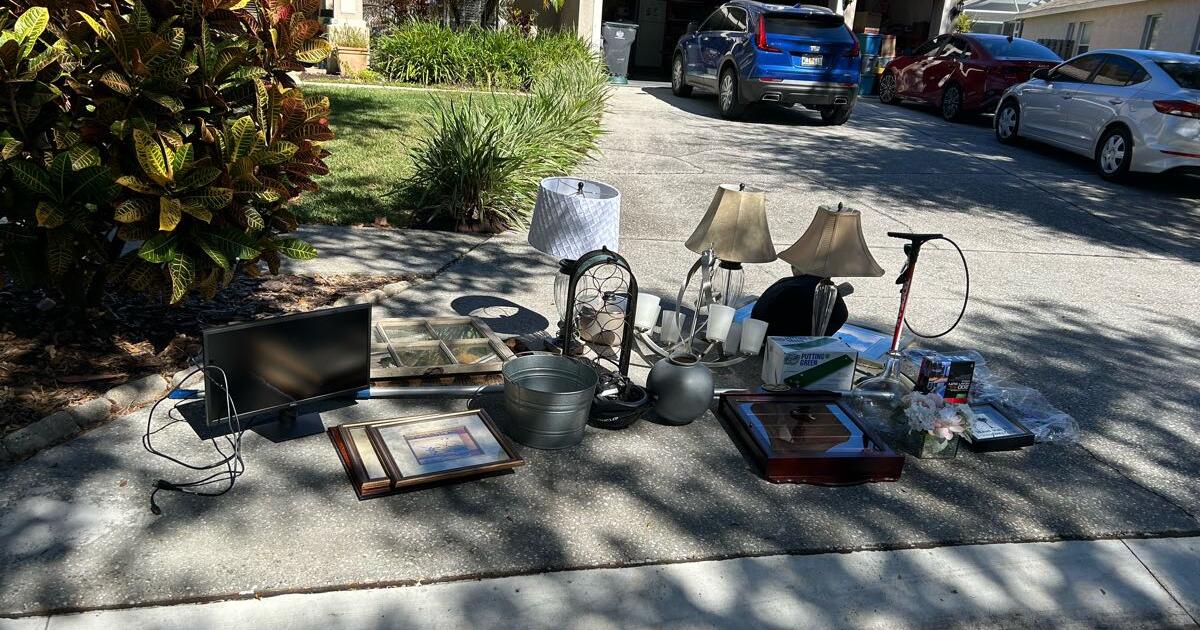 Leftover garage sale stuff FREE for Free in Lutz, FL For Sale & Free