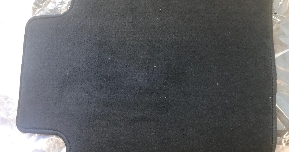 Ford F series/Expedition Floor mats for 35 in Buena Vista, CO For