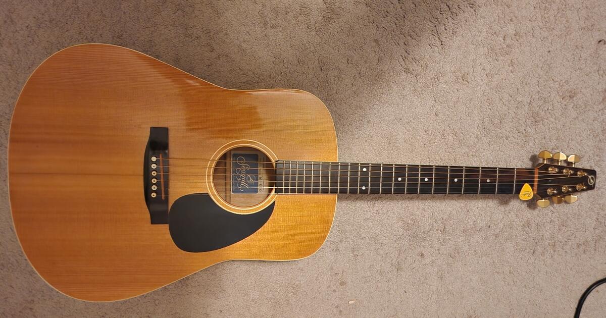 Seagull Maple 6 String Acoustic Guitar for 200 in Monroe, NC For