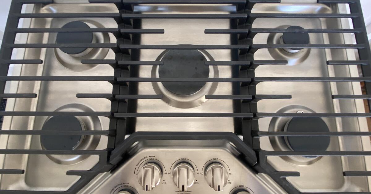 GE Profile Gas Cooktop for 400 in Colorado Springs, CO For Sale