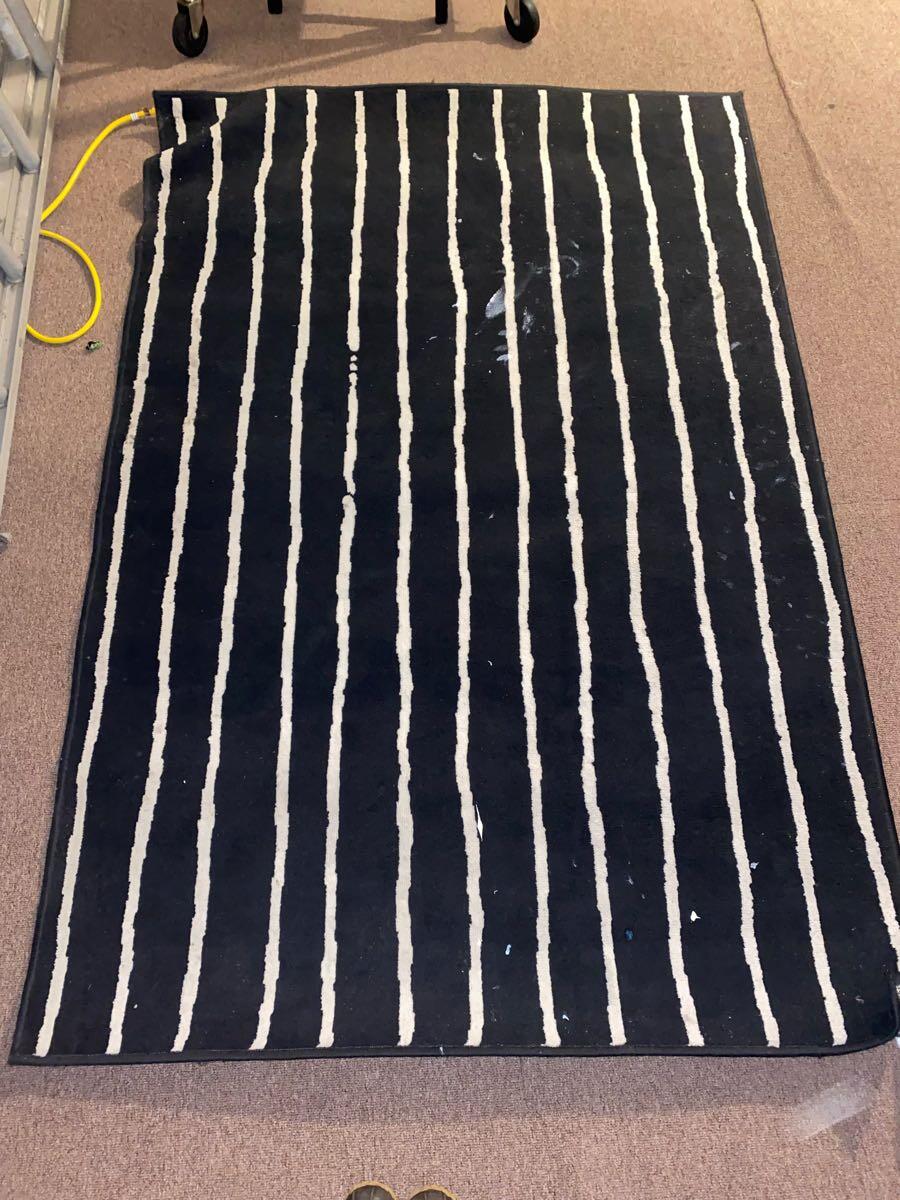 Beautiful Rug NEW 6’7x9 for 100 in Peoria, AZ For Sale & Free