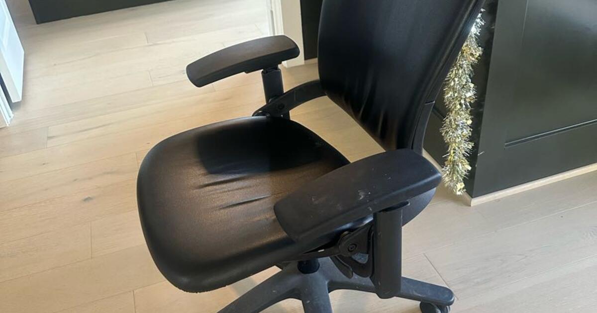 Office Chair For Free In Frisco TX For Sale Free Nextdoor   6124fcbbd33d337169058d234318a8d9 .crop1200x630 