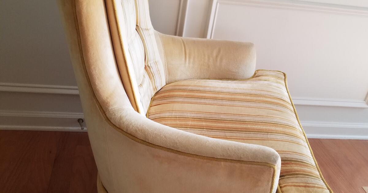 Accent Armchair for 49 in Norcross, GA For Sale & Free — Nextdoor