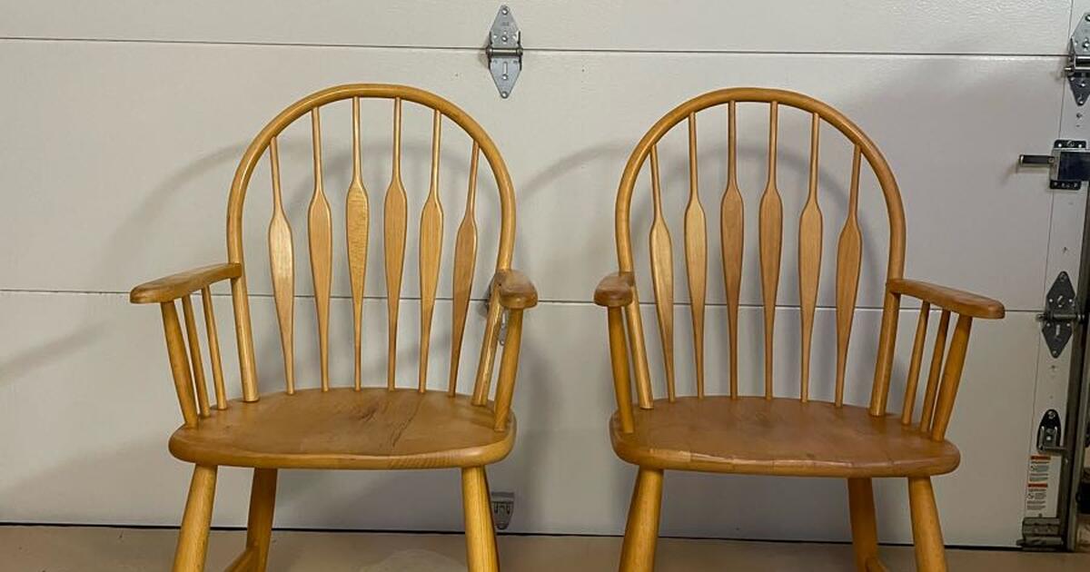 Oak chairs for 100 in Las Cruces, NM For Sale & Free — Nextdoor