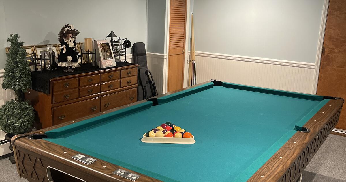 Giving Away Used Pool Table for Free in North Bellmore, NY For Sale